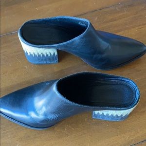 Matisse Evie Mule. Size 8